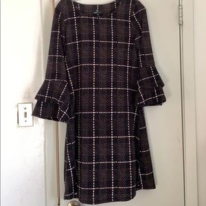 ⭐️2 for $20 NWOT Ronni Nicole Black Dress, Bell Sleeves